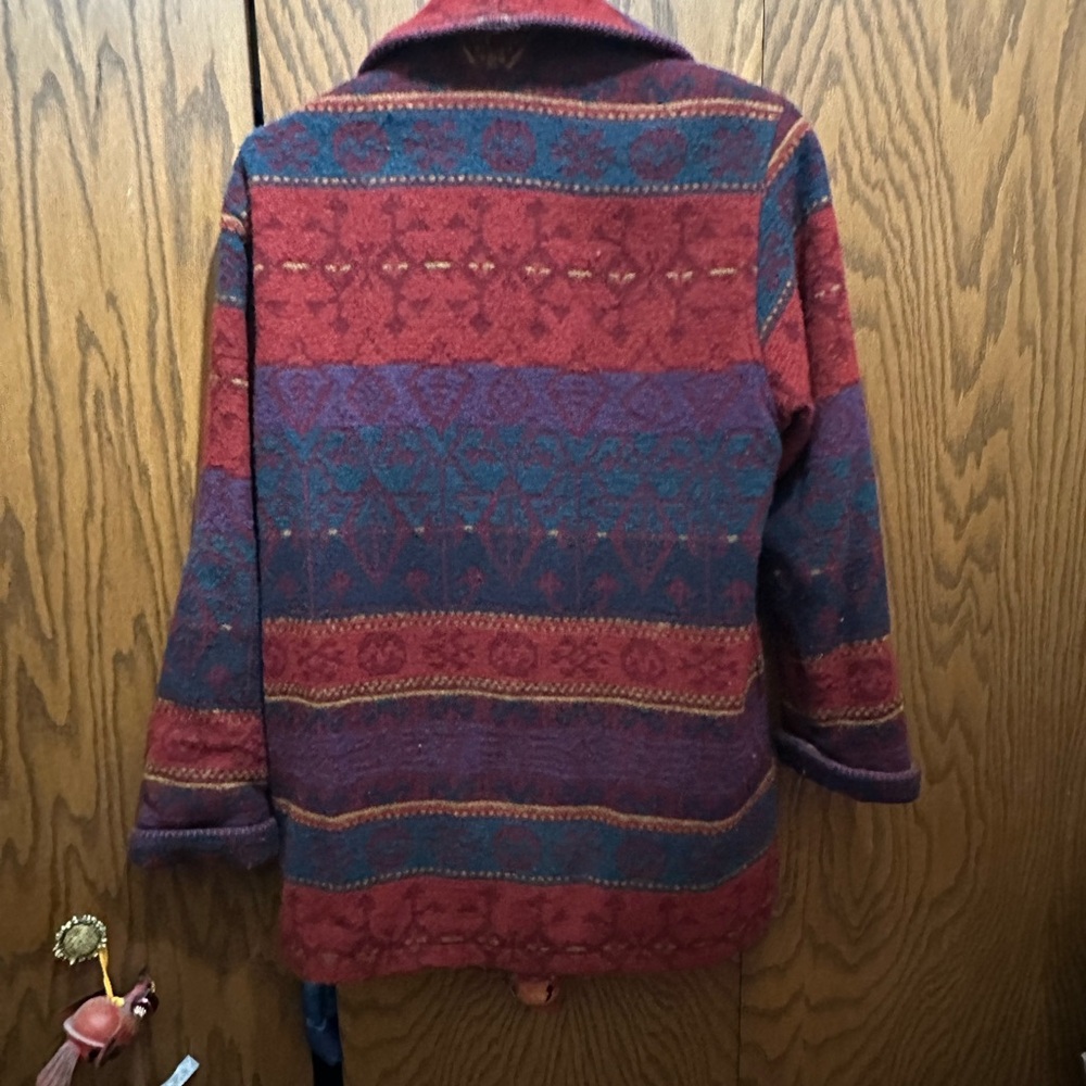 Eddie Bauer Deep Red and Blue Tribal Patterned Pea Coat Wool Blend
Wm Sz Large - Picture 11 of 12